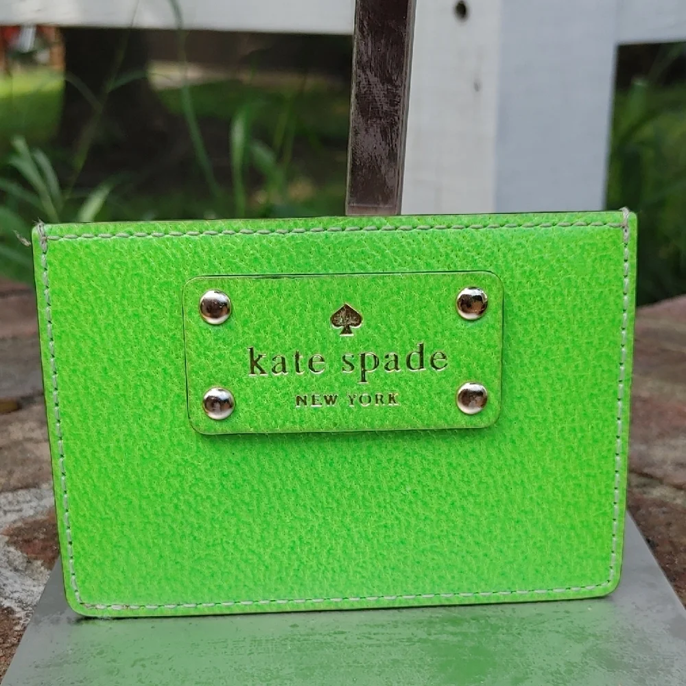 Kate Spade Bright Green Wellesley Graham Leather Card Case (1370)